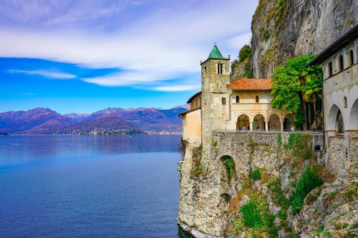 Eremo di Santa Caterina al Sasso, Lago Maggiore, Eremi 