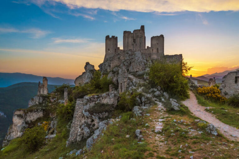 Rocca Calascio-National Geographic- LadyHawke