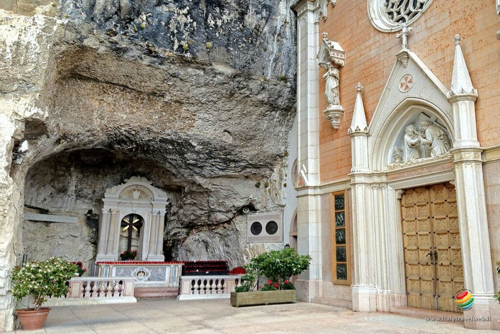 Santuario della Madonna della corona