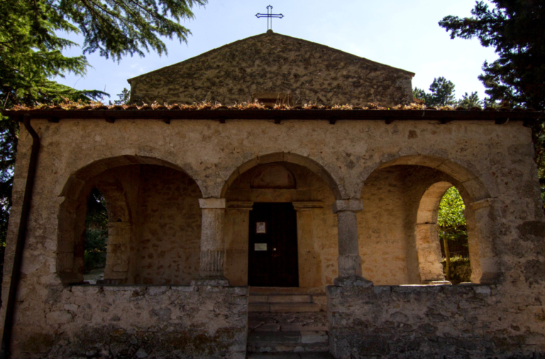 Oratorio di San Pellegrino : la Cappella Sistina d’Abruzzo-UNESCO